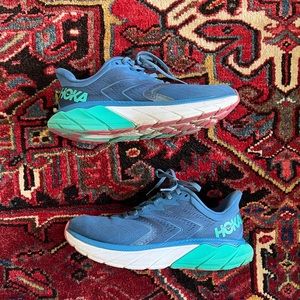 HOKA Arahi 5 Size 8.5